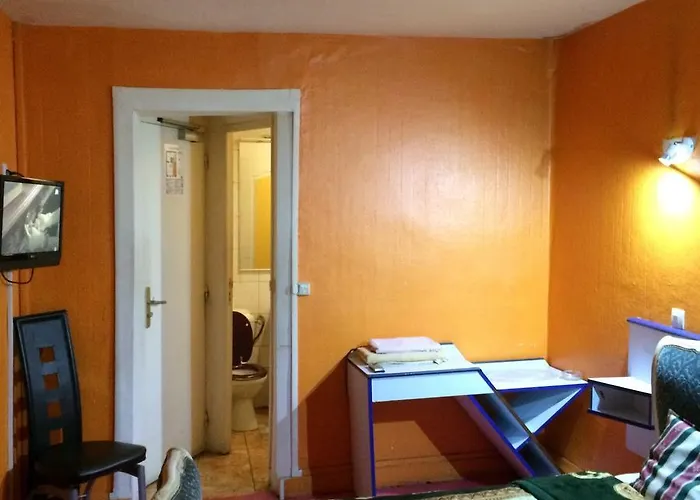 De La Fourche Hotel Paris